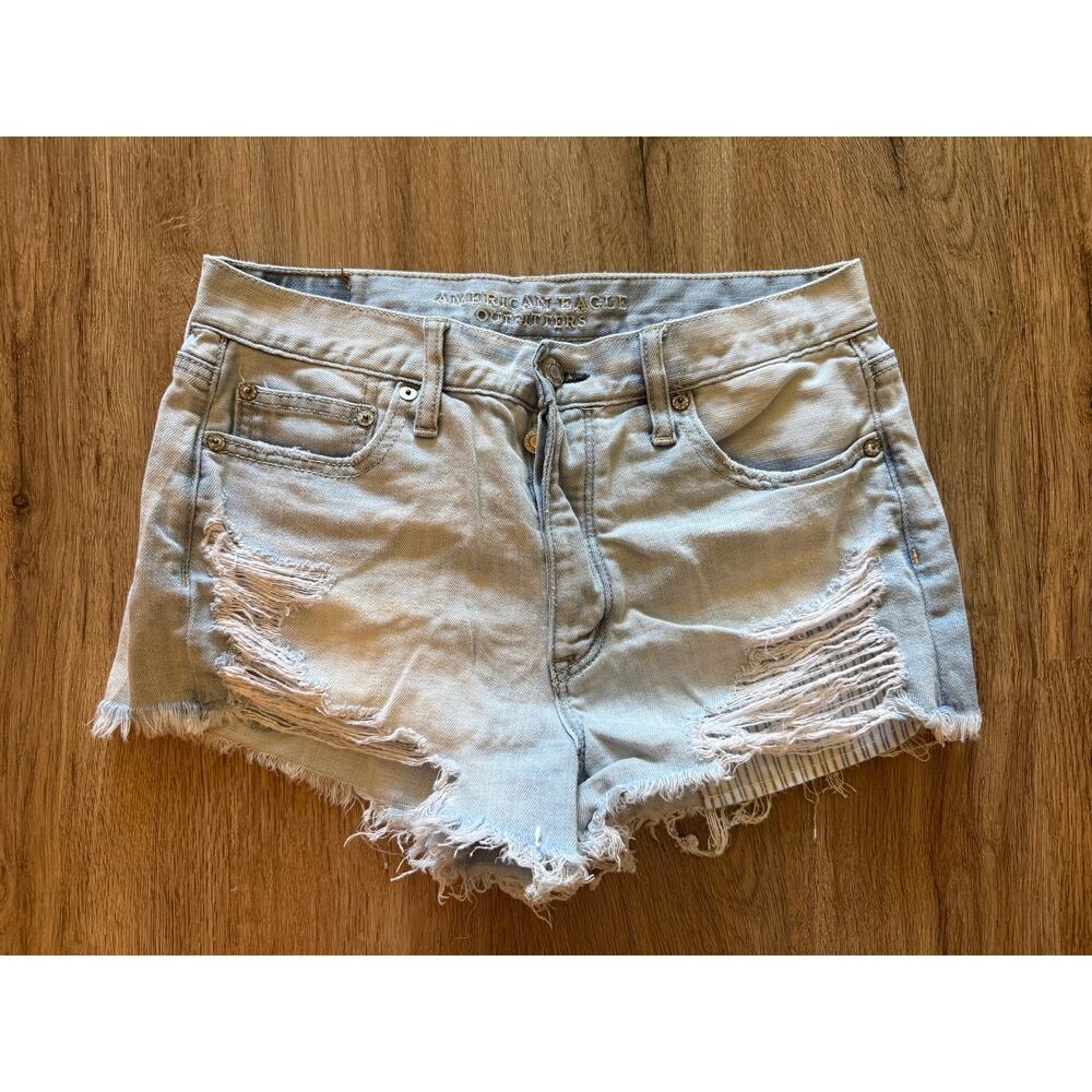 American Eagle Vintage Hi-Rise Festival Distressed Shorts Size 6